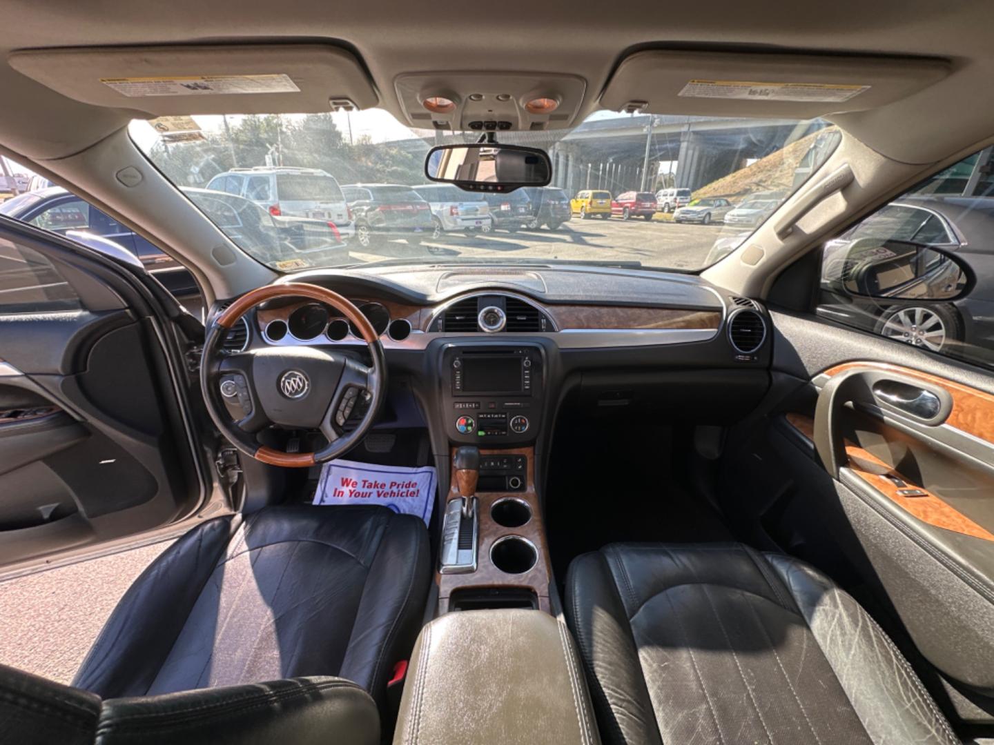 2008 Silver Buick Enclave CXL AWD (5GAEV23718J) with an 3.6L V6 DOHC 24V engine, 6-Speed Automatic Overdrive transmission, located at 5700 Curlew Drive, Norfolk, VA, 23502, (757) 455-6330, 36.841885, -76.209412 - Photo#7